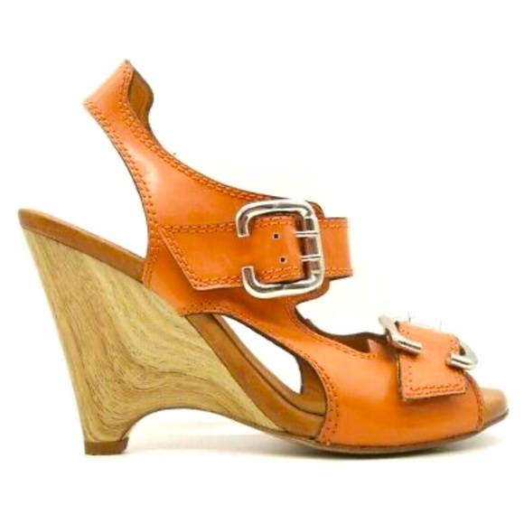 Latitude Femme Shoes - Latitude Femme orange genuine leather buckle platform sandals.